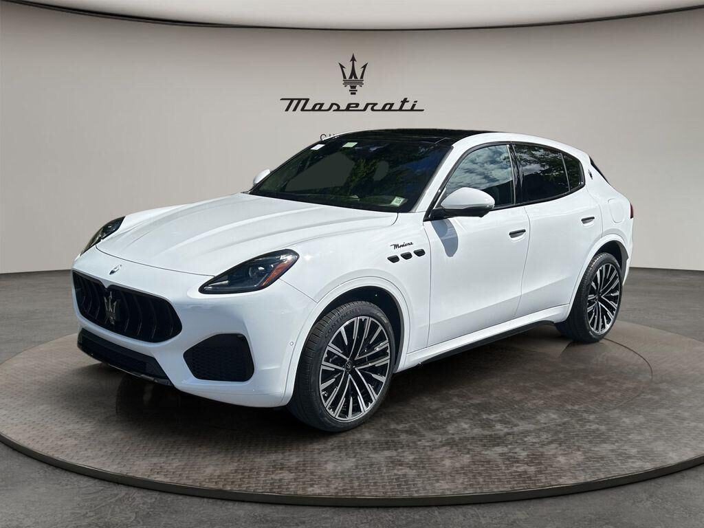 2025 MASERATI Grecale