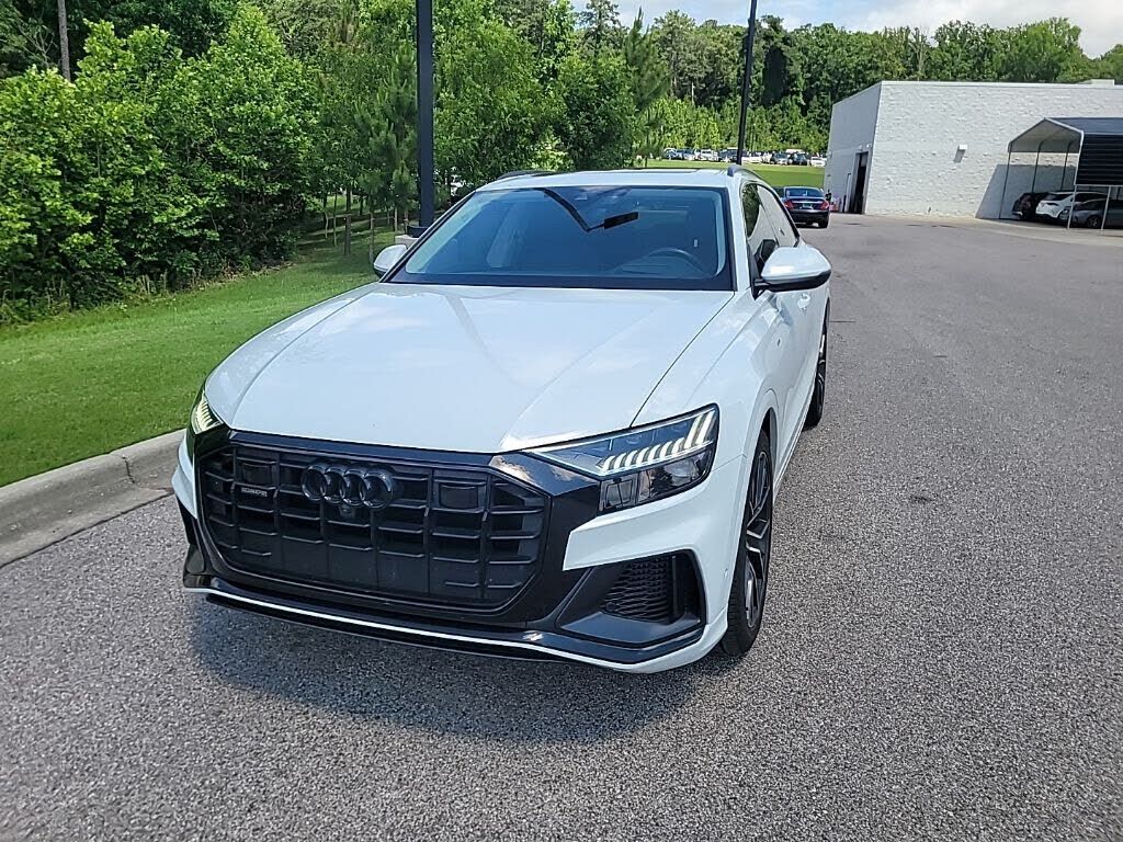 2022 Audi Q8