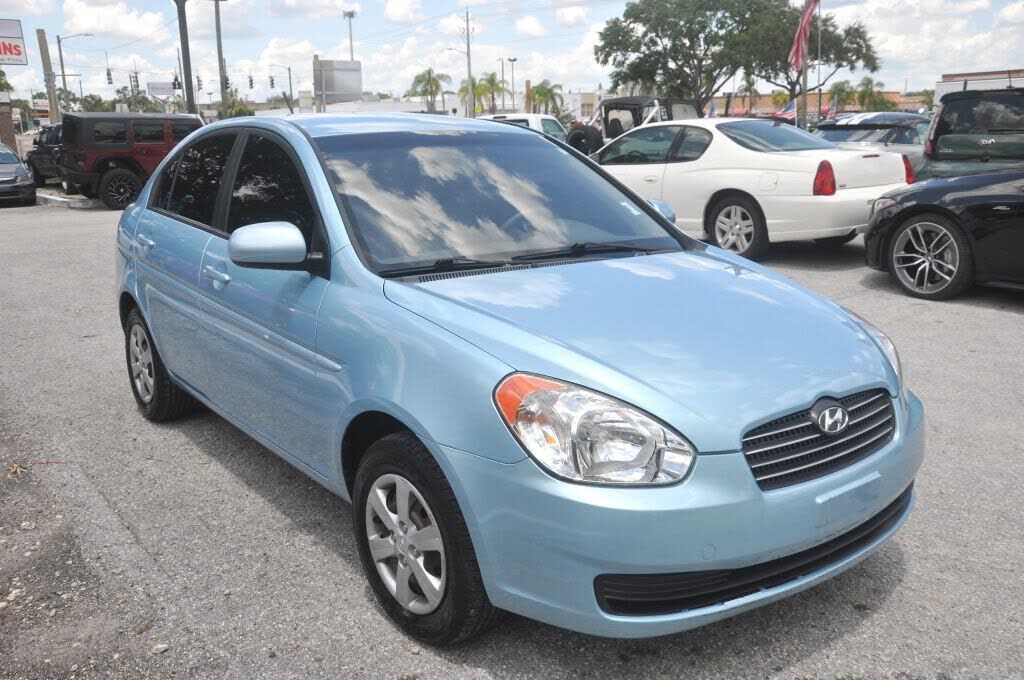 2010 HYUNDAI Accent