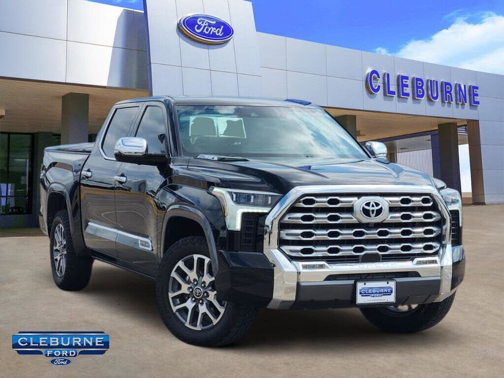 2024 TOYOTA Tundra