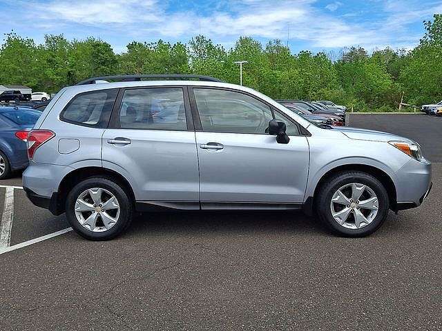 2016 SUBARU Forester