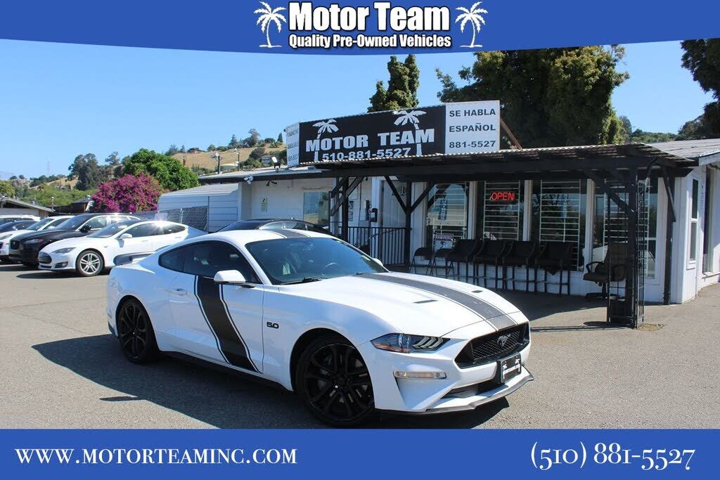 2019 FORD Mustang