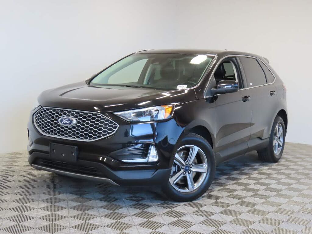 2023 FORD Edge