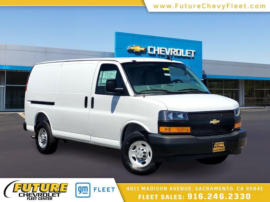 2026 CHEVROLET Express