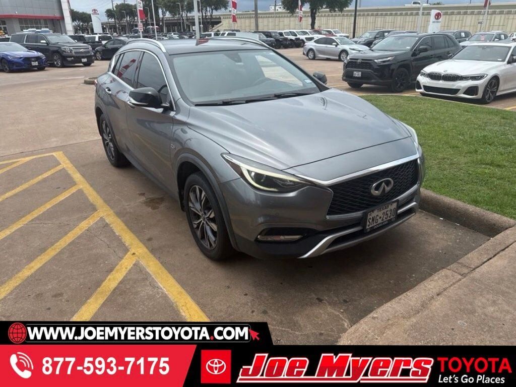 2017 Infiniti QX30
