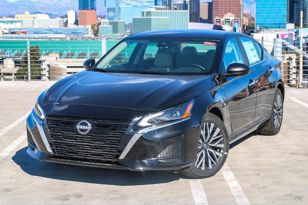 2025 Nissan Altima