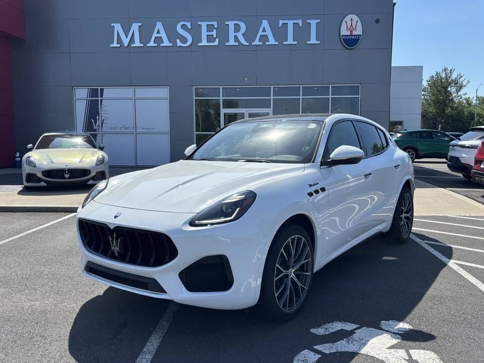 2026 MASERATI Grecale