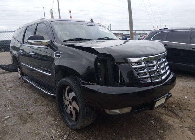 2011 CADILLAC Escalade