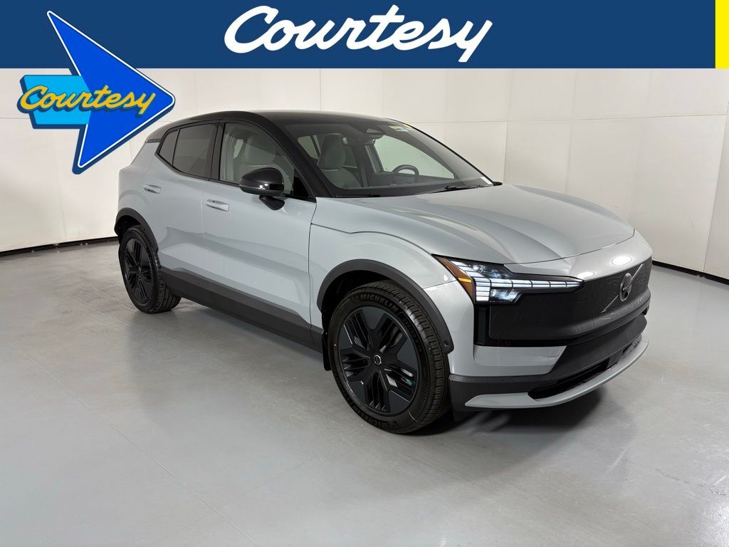 2026 VOLVO EX30 CC