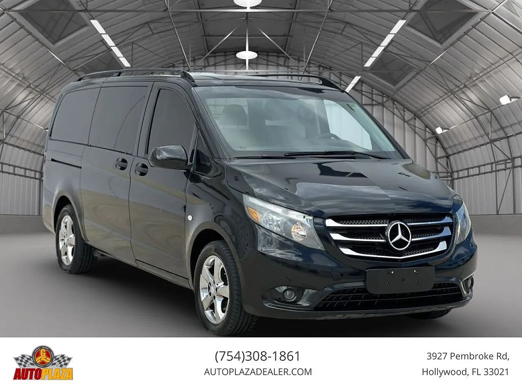 2016 Mercedes-Benz METRIS