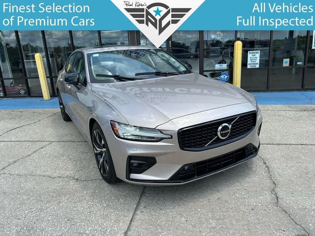 2023 VOLVO S60