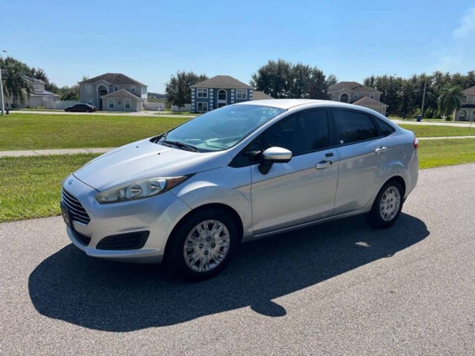 2015 FORD Fiesta