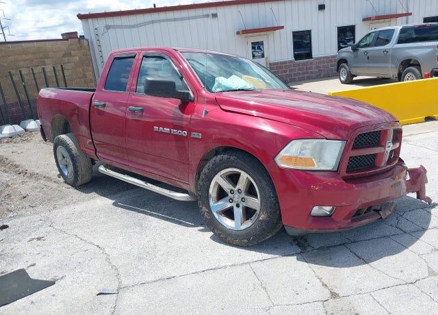 2012 DODGE Ram