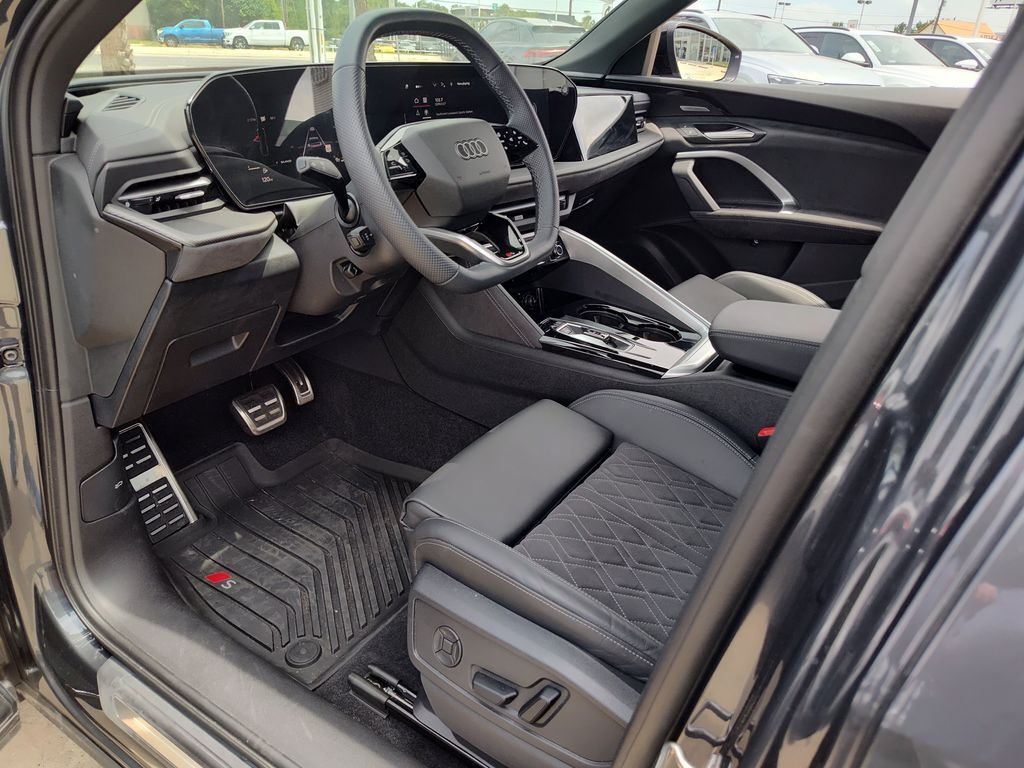 2025 Audi SQ5