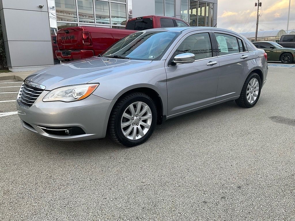 2013 Chrysler 200