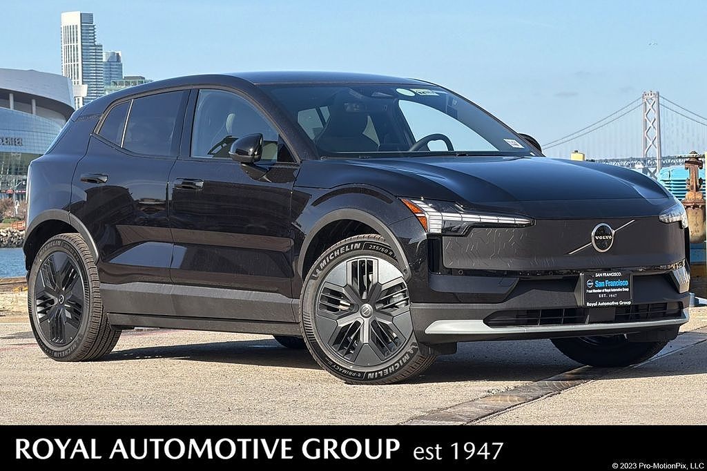 2026 VOLVO EX30 CC