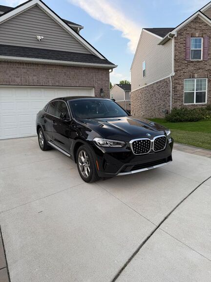 2022 BMW X4