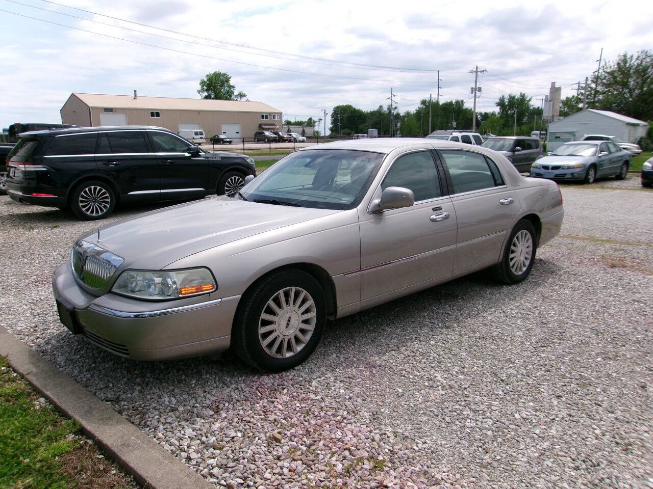 2003 LINCOLN Town Car