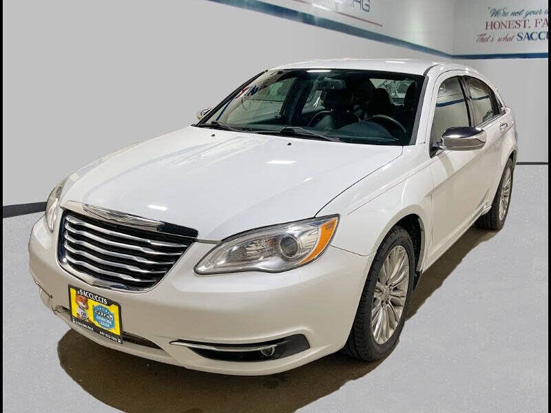 2011 CHRYSLER 200