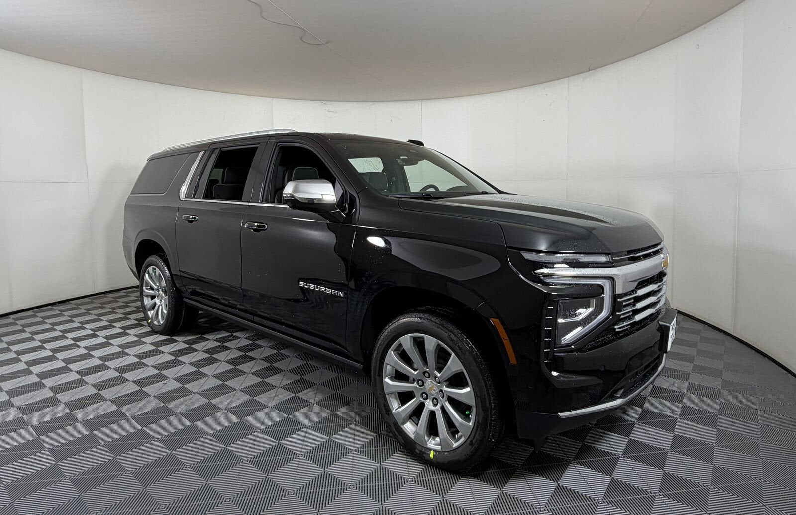 2026 CHEVROLET Suburban