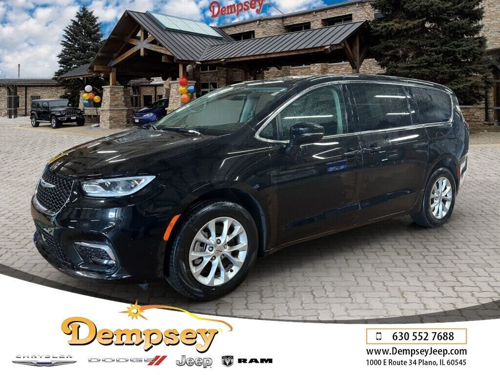 2024 CHRYSLER Pacifica