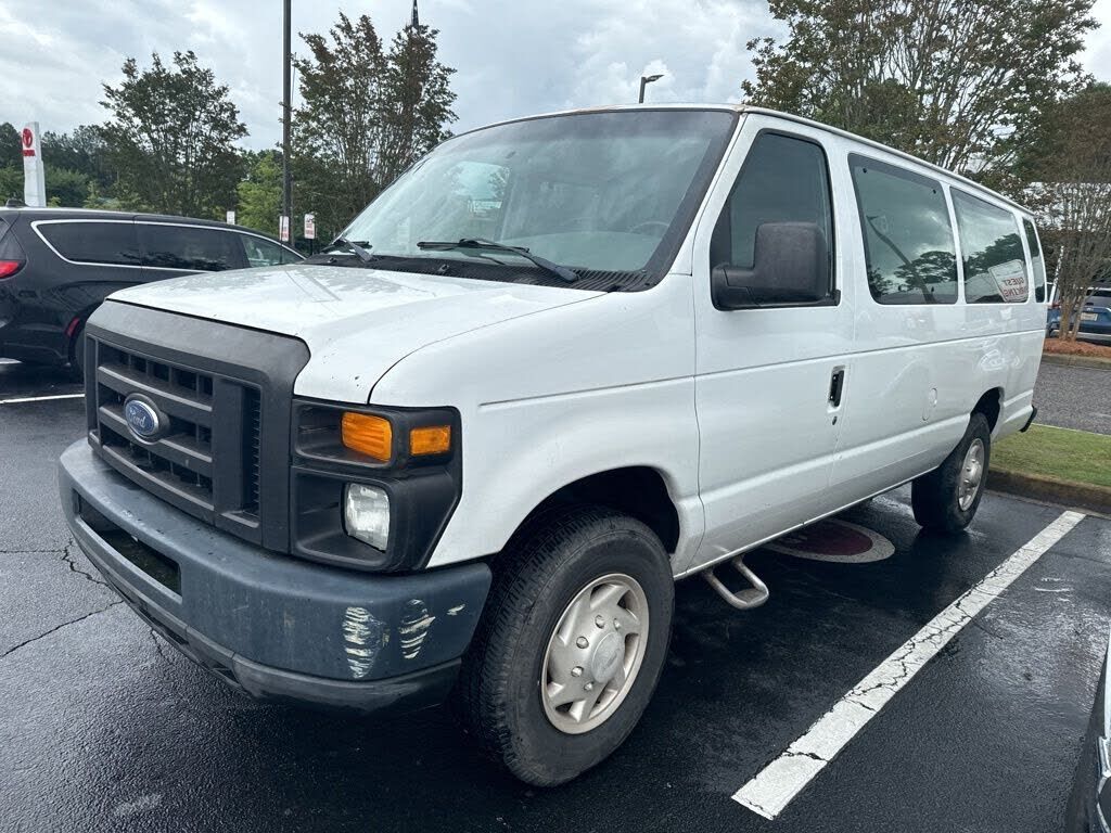2008 FORD E-350