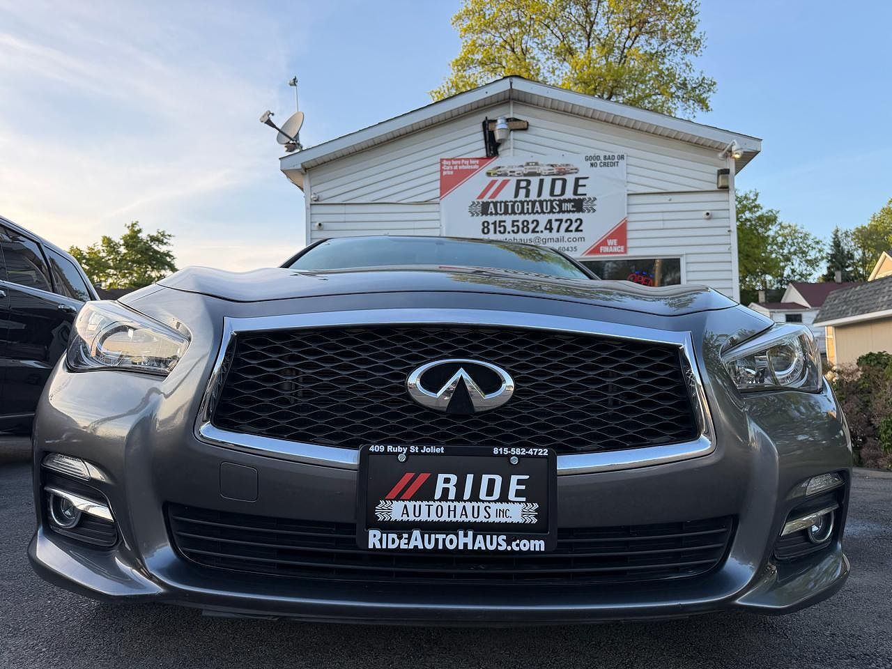 2015 Infiniti Q50