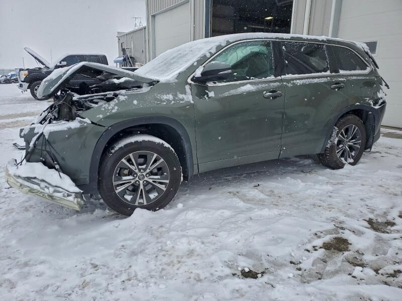 2018 TOYOTA Highlander