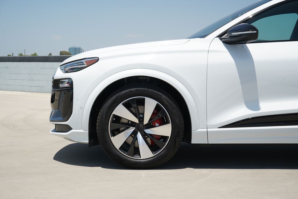 2027 Audi SQ6