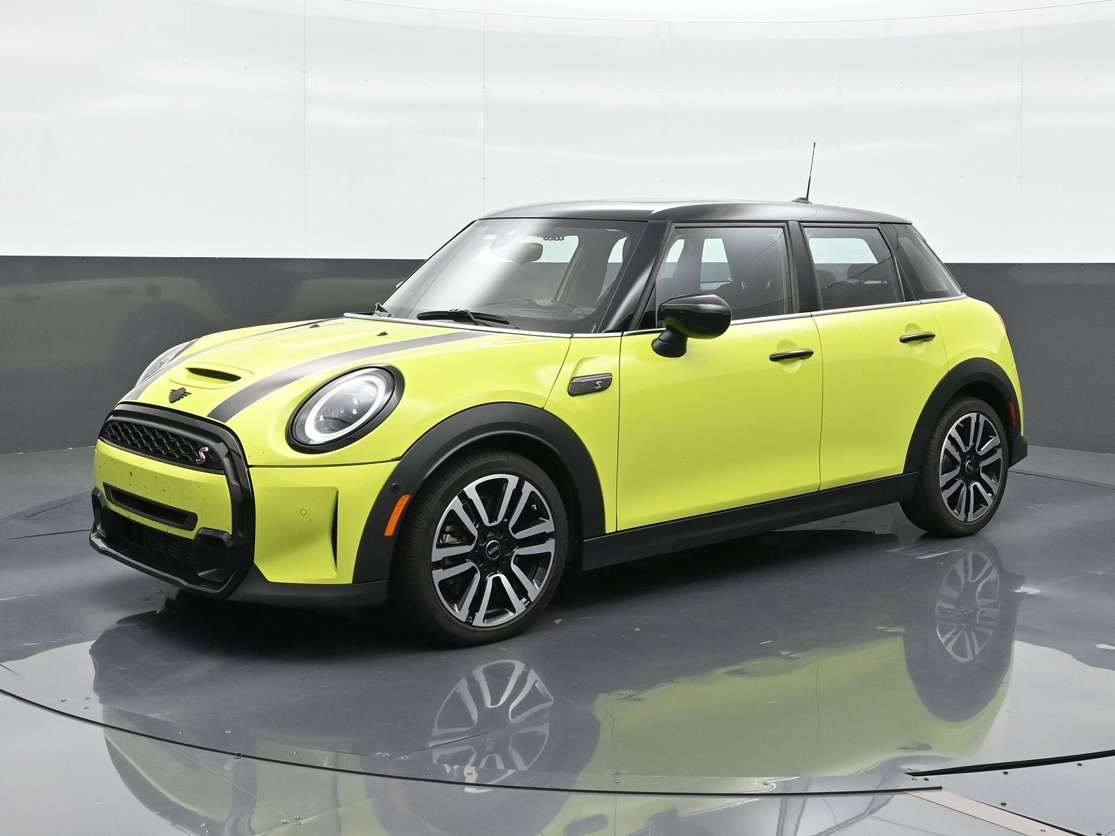 2023 MINI Hardtop
