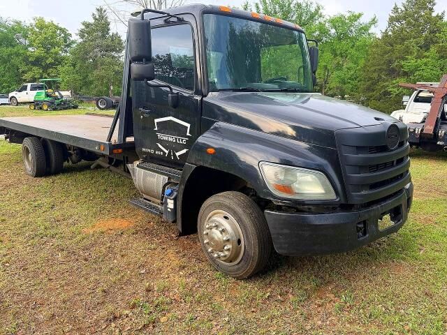 2014 HINO Incomplete Vehicle
