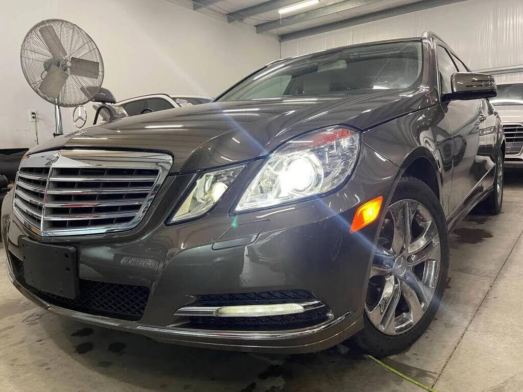 2011 MERCEDES-BENZ E-Class