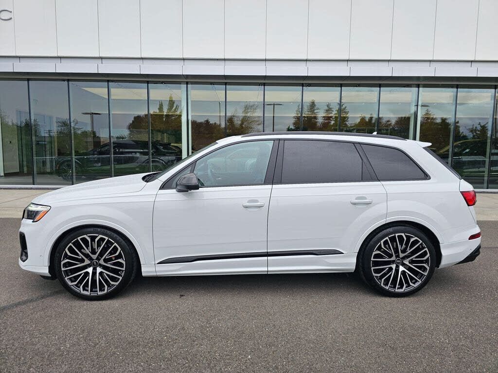 2025 Audi SQ7