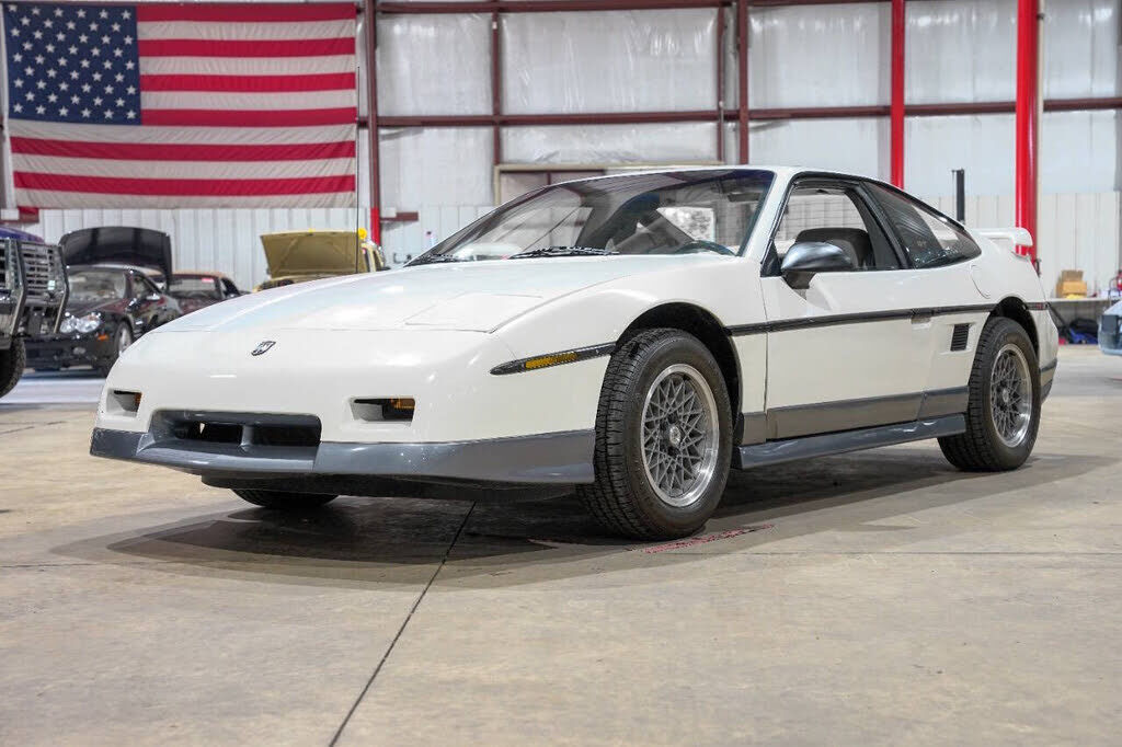 1987 PONTIAC Fiero