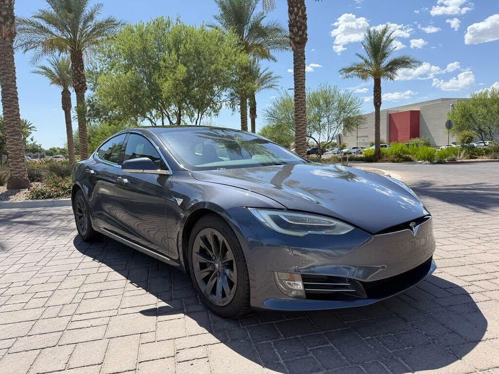 2019 TESLA Model S