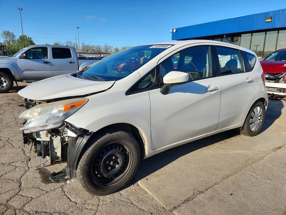2015 NISSAN Versa