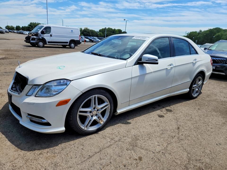 2013 MERCEDES-BENZ E-Class