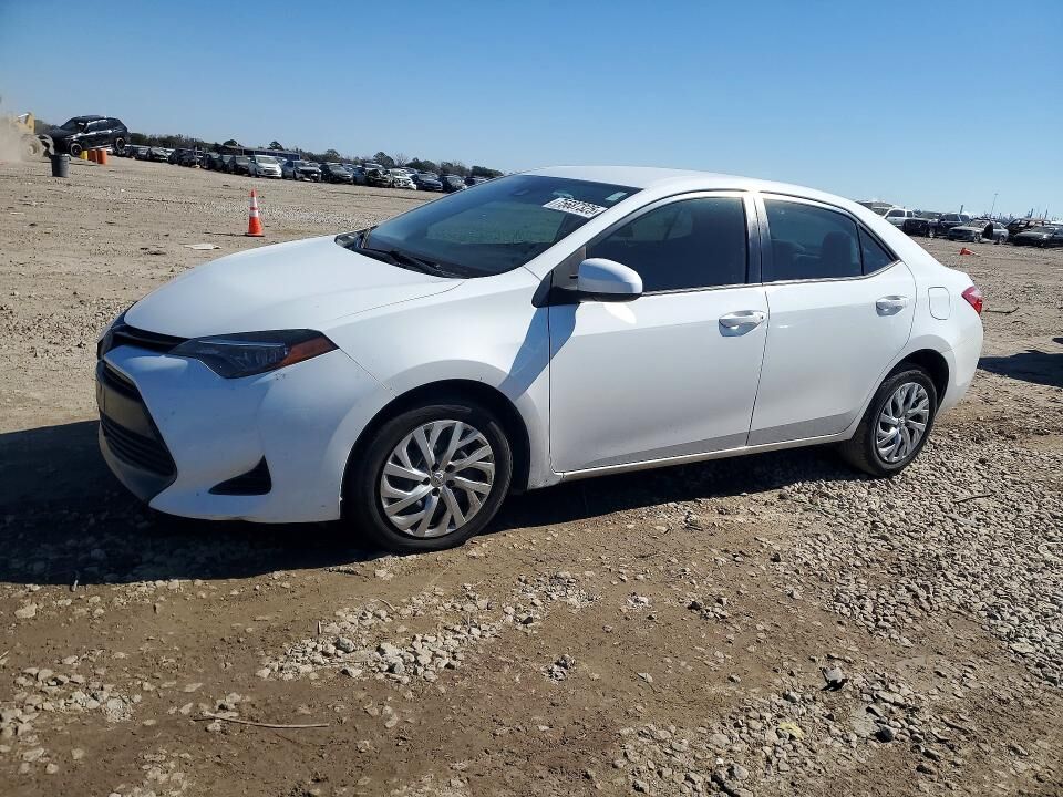 2018 TOYOTA Corolla