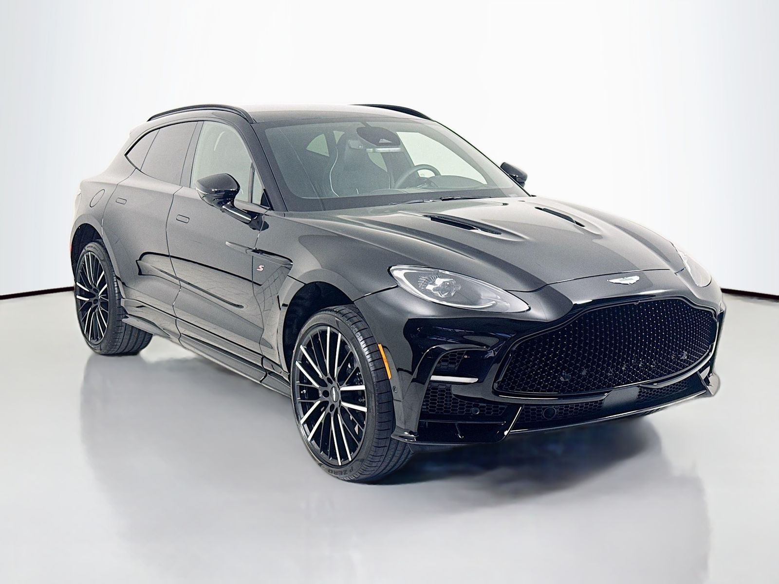2026 ASTON MARTIN DBX