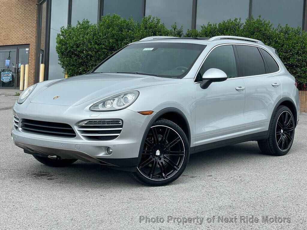 2011 PORSCHE Cayenne