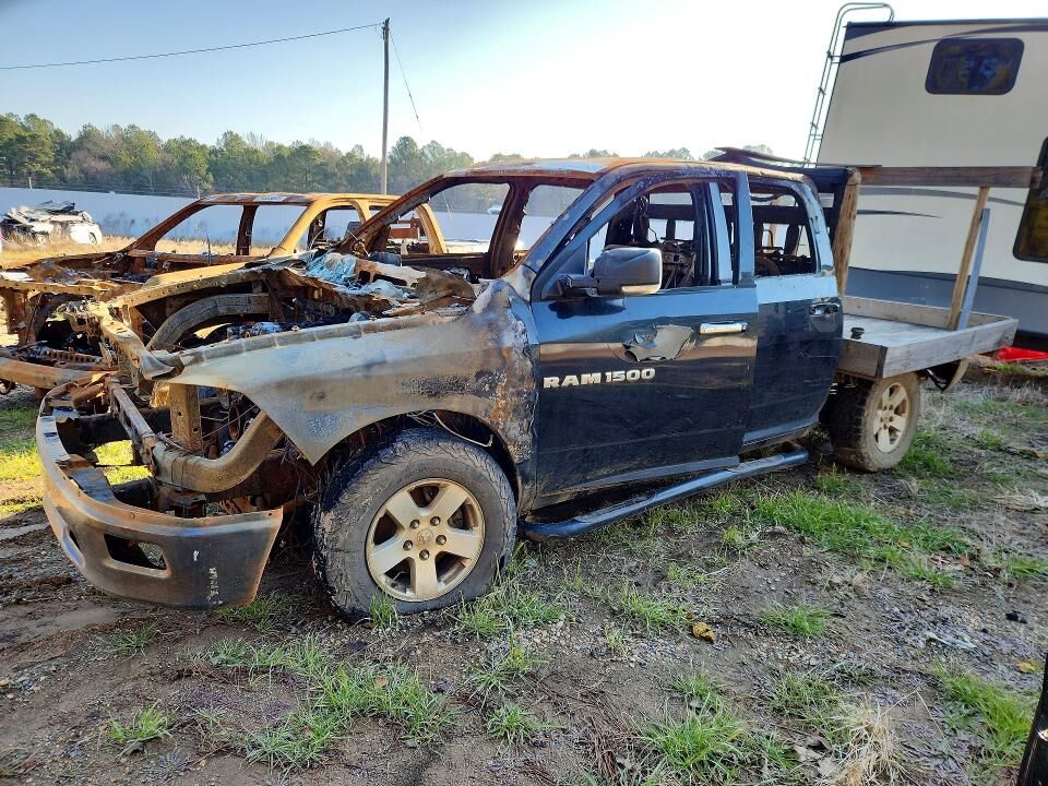2011 DODGE Ram