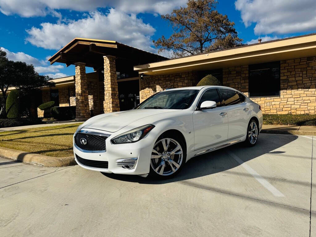 2017 INFINITI Q70L