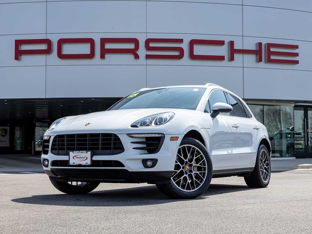 2018 PORSCHE Macan
