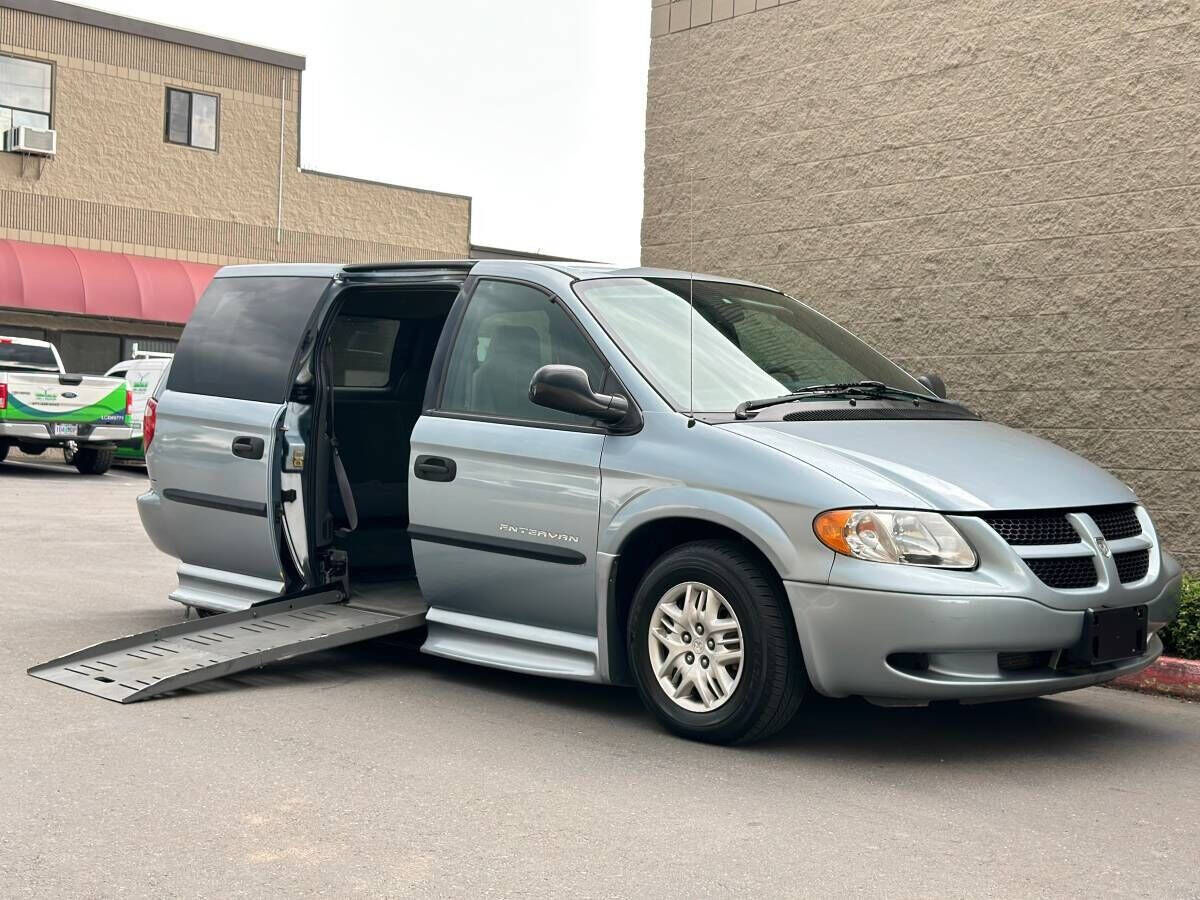 2004 DODGE Grand Caravan