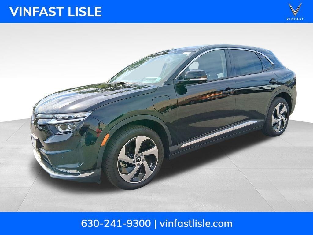 2025 VINFAST VF 8