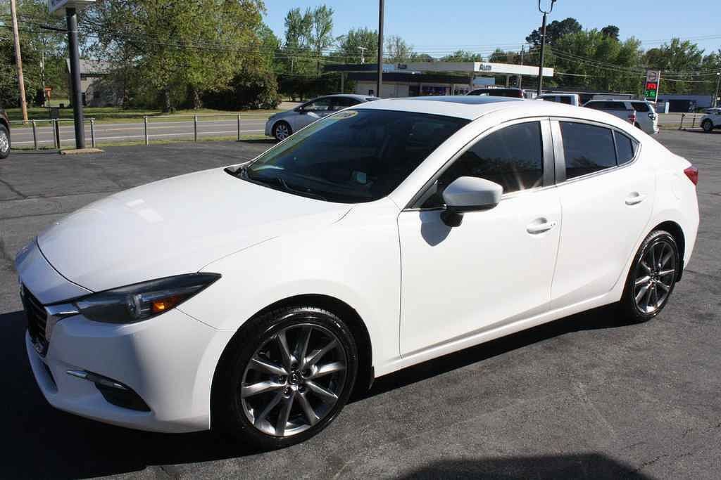 2018 MAZDA Mazda3