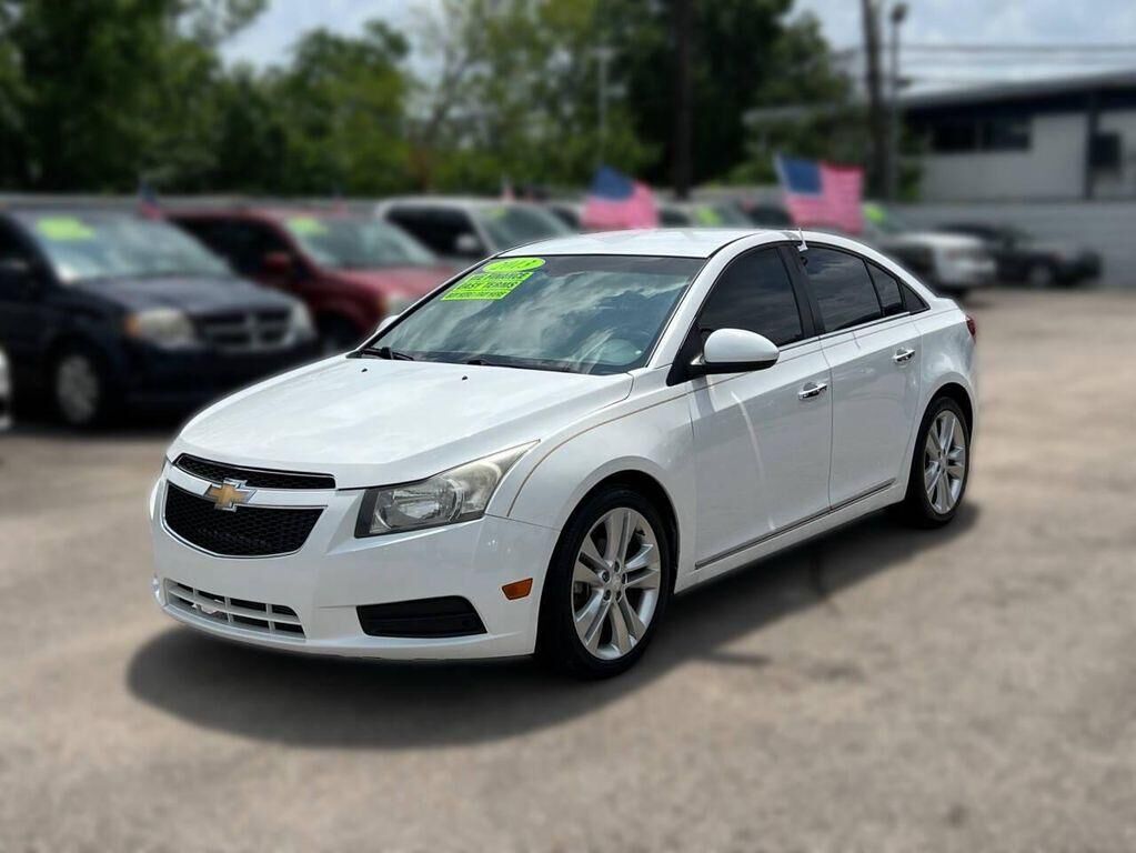 2013 CHEVROLET Cruze