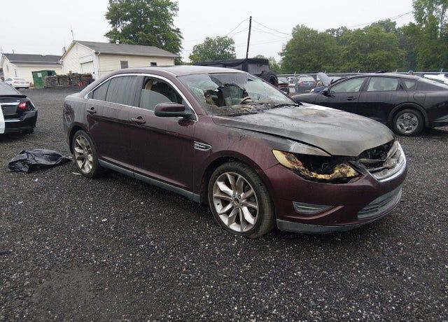 2011 FORD Taurus