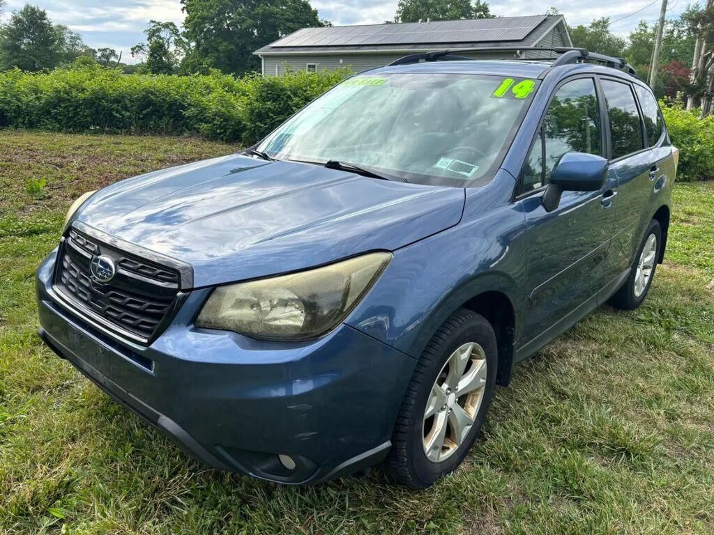 2014 SUBARU Forester