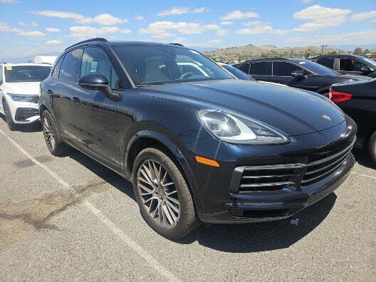 2023 PORSCHE Cayenne
